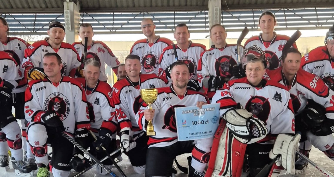 Zwycięstwo Piratów Skarżysko w XI Oficjalnym Turnieju Hokeja na lodzie 