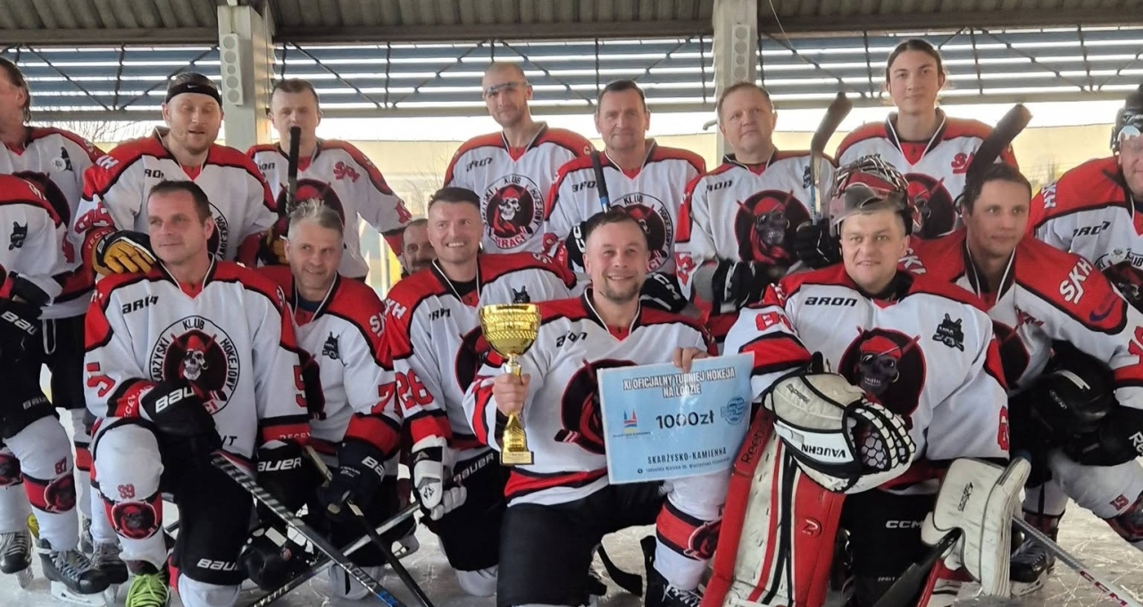 Zwycięstwo Piratów Skarżysko w XI Oficjalnym Turnieju Hokeja na lodzie 